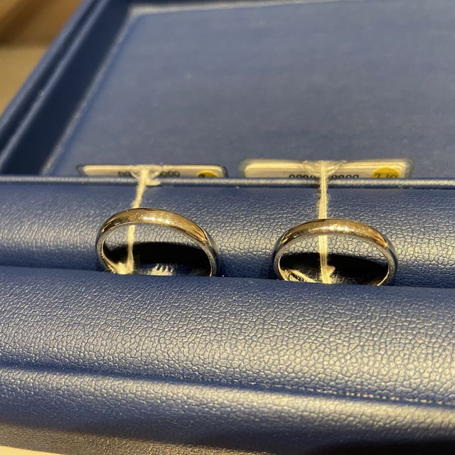 【銀座ダイヤモンドシライシの口コミ】 シンプルでかつ、付け心地も最高だったところ。
ダイアがあるものから、と…