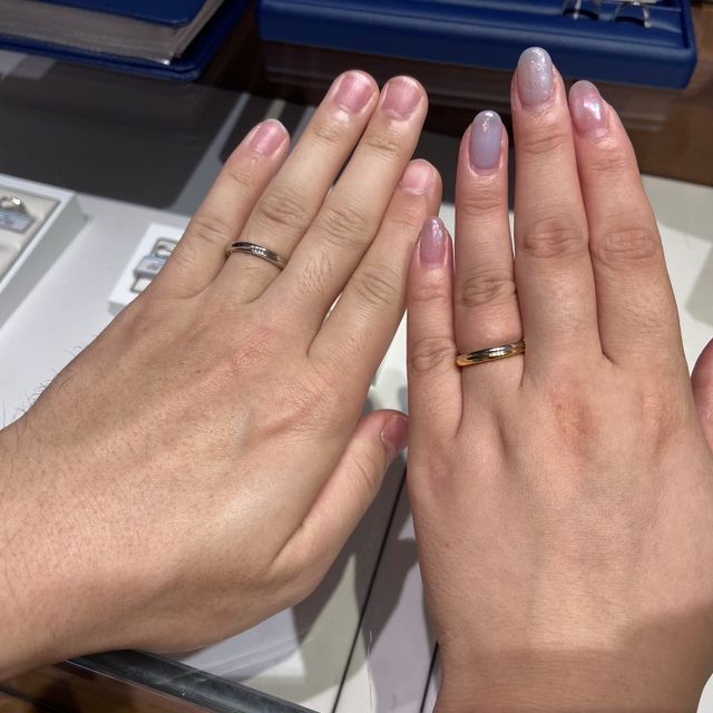 【銀座ダイヤモンドシライシの口コミ】 シンプルでかつ、付け心地も最高だったところ。
ダイアがあるものから、と…