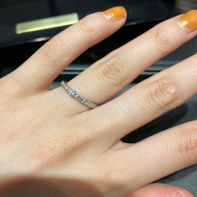 【エクセルコダイヤモンド(EXELCO DIAMOND)の口コミ】 アフターケアがしっかりしている点や、シンプルなデザインやゴージャスな…