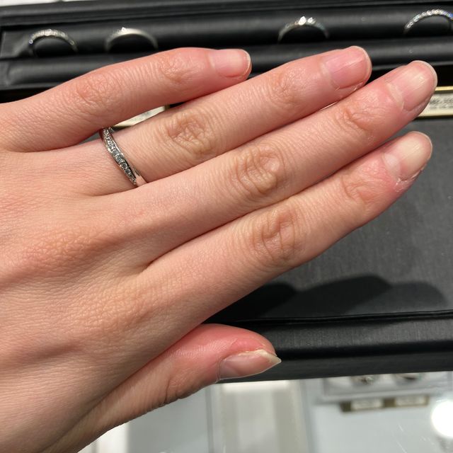 【THE KISS Anniversary(ザ・キッス　アニヴァーサリー)の口コミ】 お手頃なお値段のリングが多かったです。デザインもシンプル、キュートな…