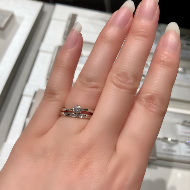 【アイプリモ(I-PRIMO)の口コミ】 彼が最終的に選んで買ってくれたのですが、私の好みも参考にして婚約指輪…