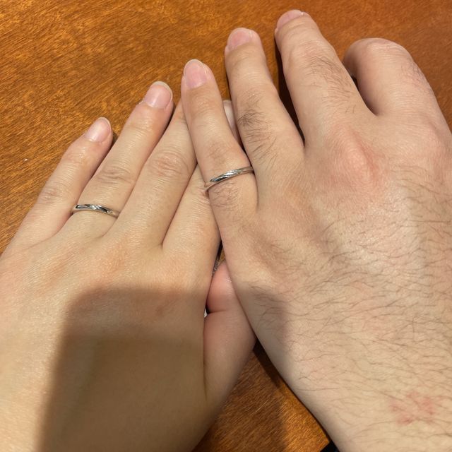 【TRECENTI(トレセンテ)の口コミ】 指輪のデザインはシンプルなのに、ダイヤの光が綺麗に広がる品のある、良…