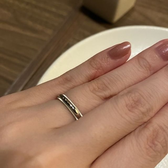 【ティファニー(Tiffany & Co.)の口コミ】 婚約指輪とお揃いのブランドにしたかったので、ティファニーで探しました…