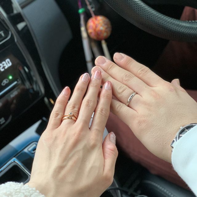 【カルティエ(Cartier)の口コミ】 シンプル且つエレガントなカルティエに憧れており、旦那さんからの「これ…