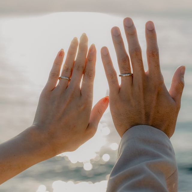 【ハリー・ウィンストン(Harry Winston)の口コミ】 主人曰く、細いと回転してしまうのが気になるとのことで色々試した結果、…