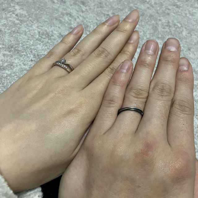 【アイプリモ(I-PRIMO)の口コミ】 指輪のデザインもウェーブでシンプルでよかったです。制作期間も1週間と年…