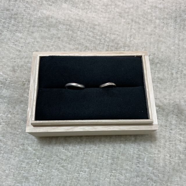 【出雲結(いずもゆい)の口コミ】 結婚指輪として縁結(えん)を購入しました。指輪に少しウェーブがかかって…