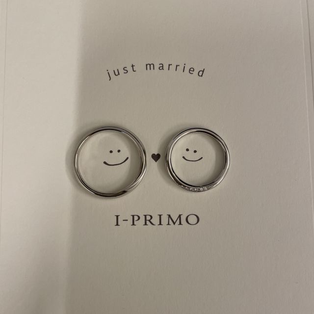 【アイプリモ(I-PRIMO)の口コミ】 ダイヤがついているものを選びたくて今回のデザインにしました。斜めにダ…