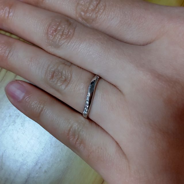 【LEGAN(レガン)の口コミ】 彼も好きなデザインが良かったので、ブルースターでお揃いのデザインなが…