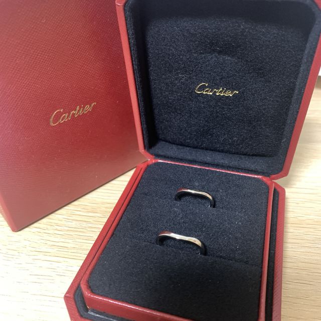 【カルティエ(Cartier)の口コミ】 婚約指輪がカルティエをいただいており、最終的には結婚指輪も同じブラン…