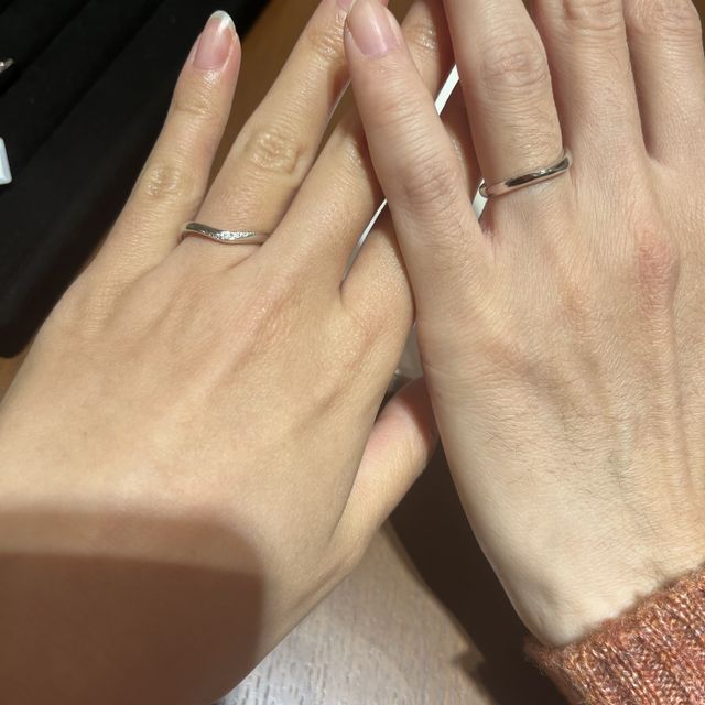 【TRECENTI(トレセンテ)の口コミ】 試着したのはフローラシリーズのチェリーブロッサムめ、ゆるめのV字デザイ…