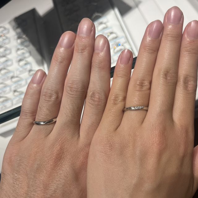 【銀座ダイヤモンドシライシの口コミ】 Illumityの女性用指輪はシンプル目なデザインの中に、ダイヤが控えめに入…