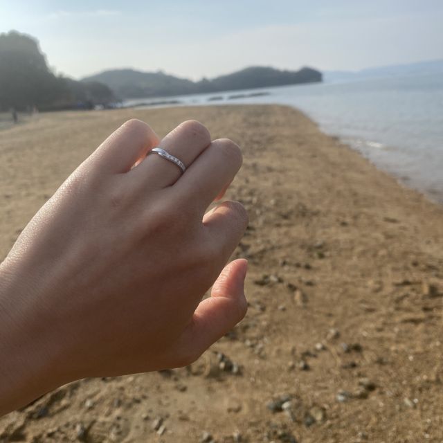 【宝寿堂(ほうじゅどう)の口コミ】 ダイヤがとても綺麗で、自分の指に合うデザインも見つかり、それなのにお…