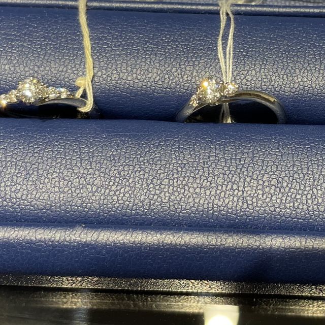 【銀座ダイヤモンドシライシの口コミ】 価格は他の店舗と比べて、手が出やすくお手頃な感覚でした。（デザインに…