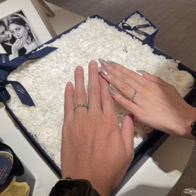 【ショーメ(CHAUMET)の口コミ】 おそろいで2人とも気にいったデザインの指輪にしたかったので、たくさん試…