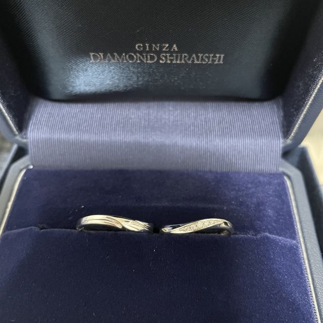 【銀座ダイヤモンドシライシの口コミ】 指輪のデザインもシンプルで普段使いしやすいと感じ、また付け心地がよく…