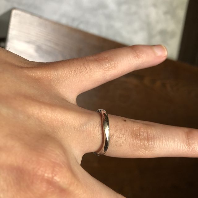 【アイプリモ(I-PRIMO)の口コミ】 デザインが素敵すぎました。
男性の結婚指輪はどのブランドも決まったパタ…