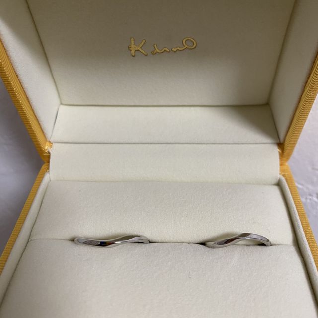 【ケイウノ ブライダル(K.UNO BRIDAL)の口コミ】 シンプルで低価格がまず決めてで、
なおかつ普段にもさらっとつけれてオシ…