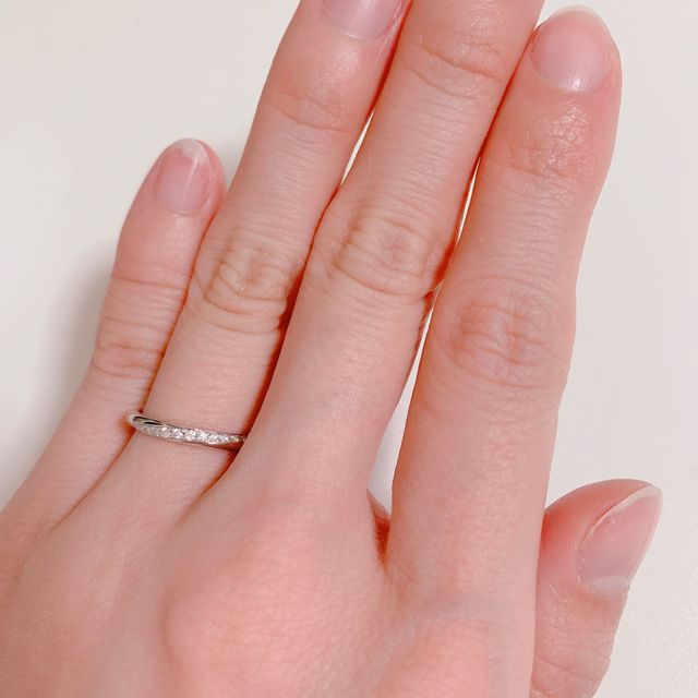 【アイプリモ(I-PRIMO)の口コミ】 二人ともが気に入ったデザインでした。男女でラインが逆になっているので…