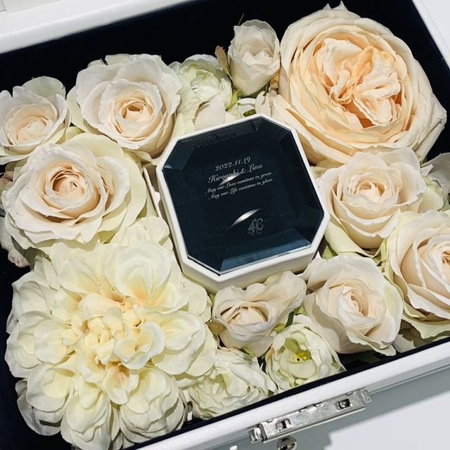 【4℃ BRIDAL(ヨンドシーブライダル)の口コミ】 仕事が接客業なので、石のつかないシンプルな指輪を探していた。4°Cブ…