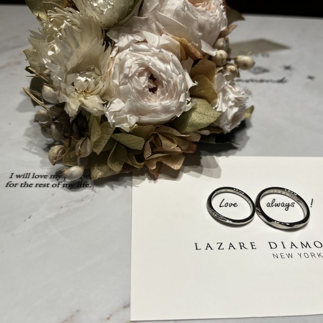 【ラザール ダイヤモンド(LAZARE DIAMOND)の口コミ】 婚約指輪は別のブランドで購入しましたが、予算もあり、デザインが素敵で…