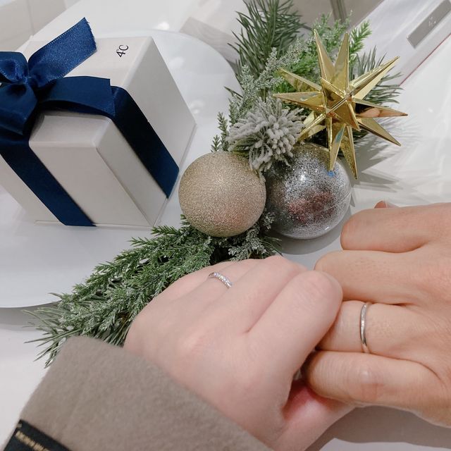 【4℃ BRIDAL(ヨンドシーブライダル)の口コミ】 デザインが私に合っててすごく気に入りました。
つけ心地も良くて、シンプ…