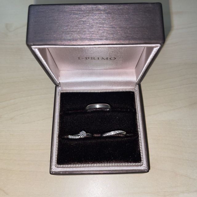 【アイプリモ(I-PRIMO)の口コミ】 指輪を決めるにあたり、夫婦で自分の好みのものを選びました。
結果的には…