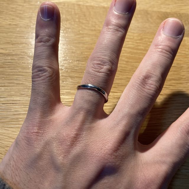 【銀座ダイヤモンドシライシの口コミ】 着け心地がとても良いと思いました。
日本のブランドということもあり
デ…