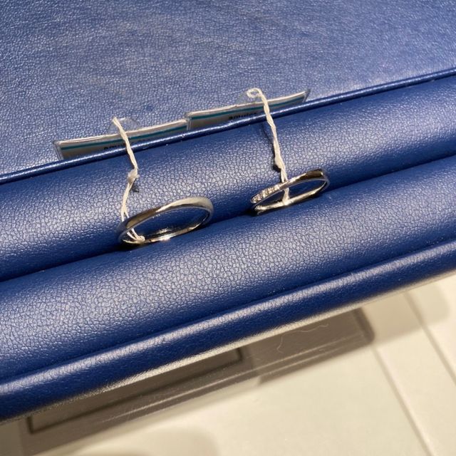 【銀座ダイヤモンドシライシの口コミ】 指輪のショップを数件回りましたが、一番最初に見たこちらが忘れられず購…