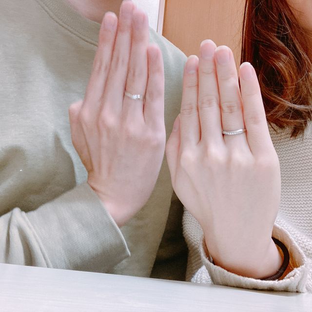 【GALA JEWELRY(ガラジュエリー)の口コミ】 価格も14万代(1本7万代)と、自分達の予算とあっていた点が第一の指輪の決…