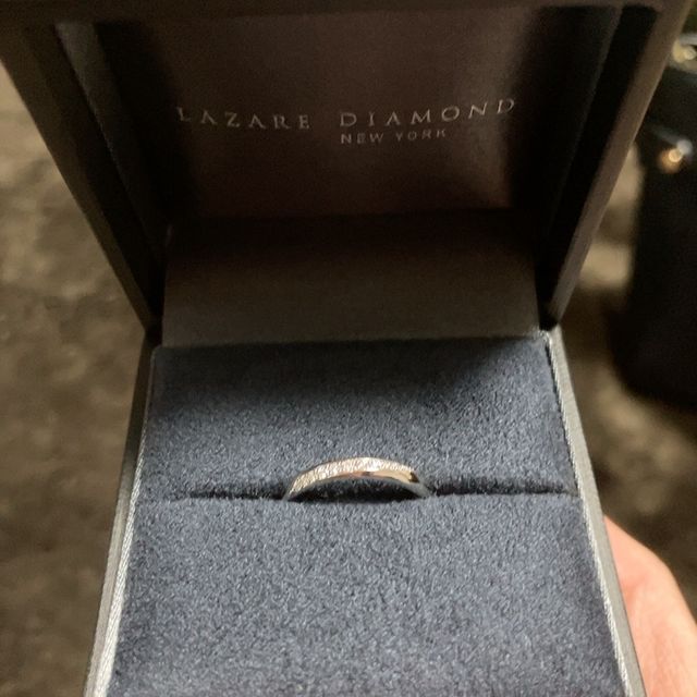 【ラザール ダイヤモンド(LAZARE DIAMOND)の口コミ】 着け心地がとてもよく、デザインもとても気に入っています。何件も回って…