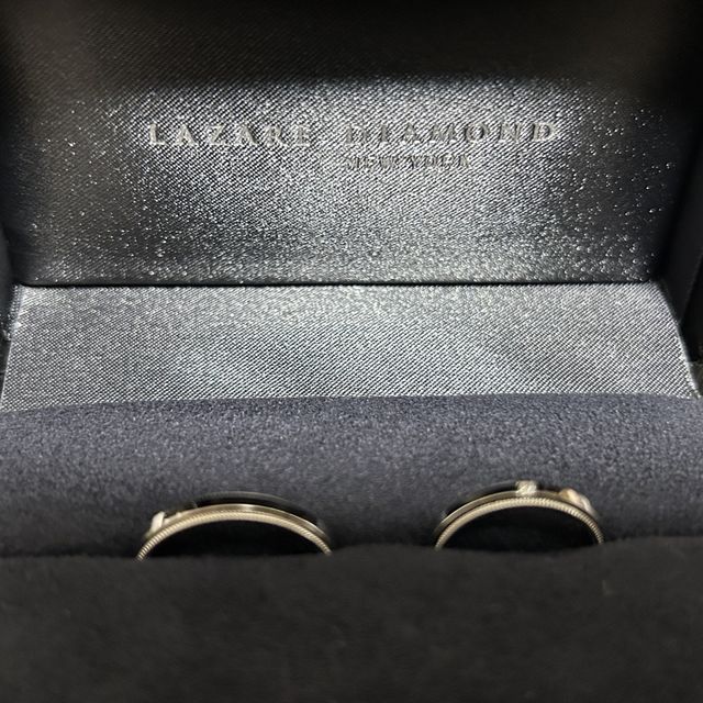 【ラザール ダイヤモンド(LAZARE DIAMOND)の口コミ】 今回結婚指輪を買うにあたって、シンプルかつ華やかな指輪を探していまし…