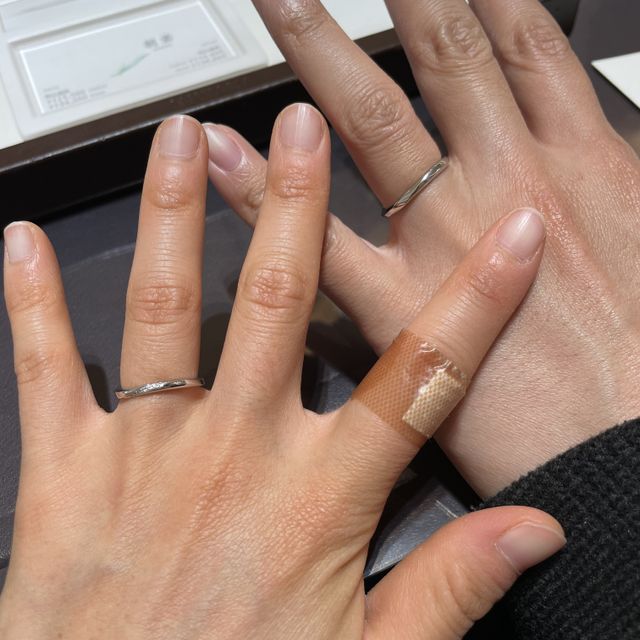 【俄(にわか)の口コミ】 ウェーブの形状ですが、大きな動きのある指輪ではないためシンプルで飽き…