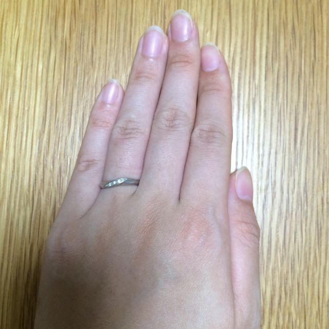 【アイプリモ(I-PRIMO)の口コミ】 デザインはシンプルなものがいいなぁと思っていました。ただストレートの…