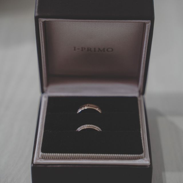 【アイプリモ(I-PRIMO)の口コミ】 ミル打ちのデザインと、ピンクゴールドの色味に
一眼見て素敵だと思いまし…