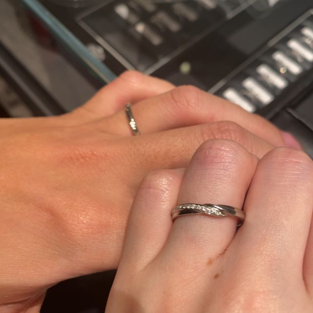 【エクセルコダイヤモンド(EXELCO DIAMOND)の口コミ】 さすがエクセルコさん。小さいダイヤでもカットが美しいので、輝きが段違…