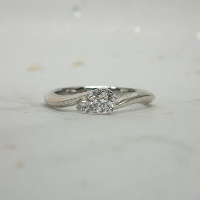 【杢目金屋(もくめがねや)の口コミ】 ちょうど桜の季節に和風の式場で挙式披露宴だったので、和のテイストのあ…