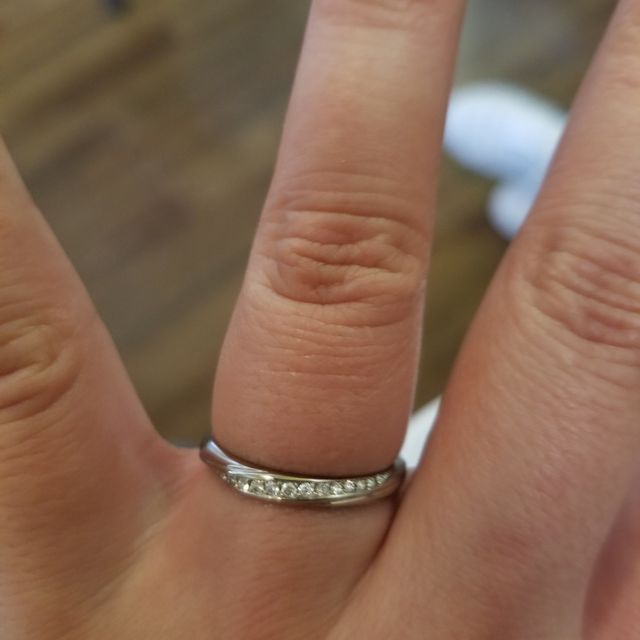 【4℃ BRIDAL(ヨンドシーブライダル)の口コミ】 たくさんのブランドを見てまわりましたがこちらのお店が、親切で丁寧に対…