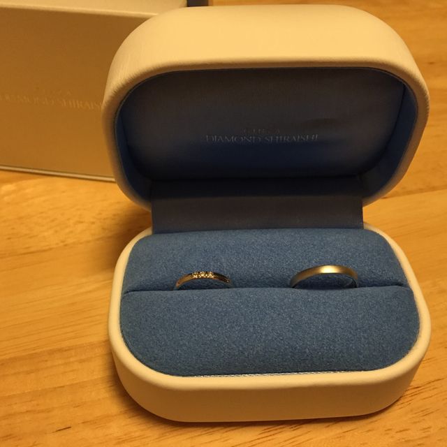 【銀座ダイヤモンドシライシの口コミ】 リングの太さ、ダイヤモンドの数、すり加工などアレンジが可能なところが…
