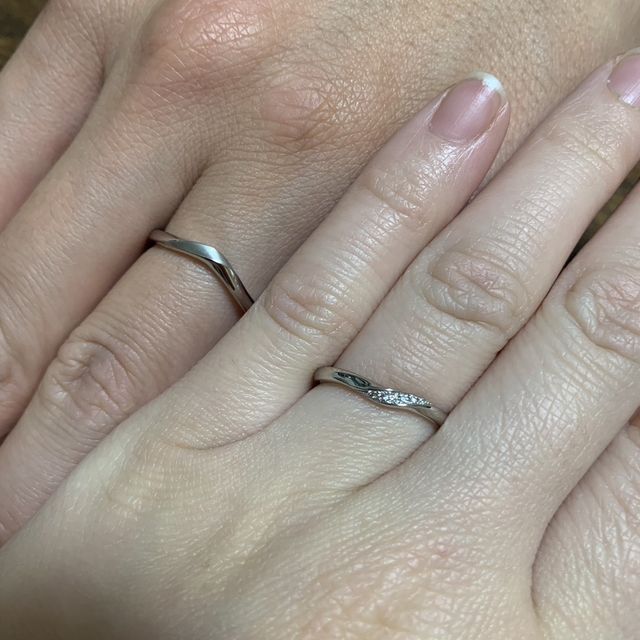 【VIVAGE(ヴィヴァージュ)の口コミ】 何よりも毎日のように身につける物であるから、シンプルでありながらエレ…