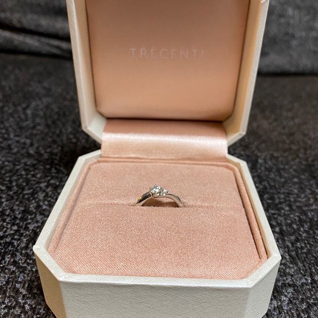【TRECENTI(トレセンテ)の口コミ】 ダントツでつけ心地が良かったのが決め手になりました。普段指輪をつけな…