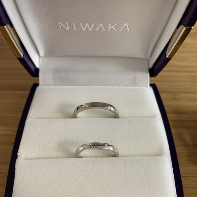 【俄(にわか)の口コミ】 指輪の選び方について調べていると、着け心地が大切だと知ったので着け心…