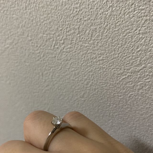 【ティファニー(Tiffany & Co.)の口コミ】 キラキラしててダイヤが大きかったのと、他のお店もいくつもみましたがこ…