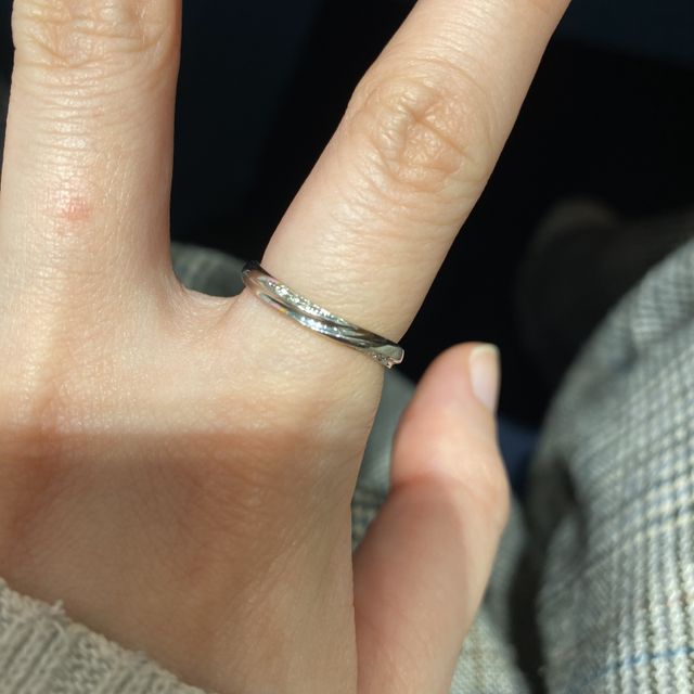 【銀座ダイヤモンドシライシの口コミ】 自分の好みのリングを出してもらえるので選ぶ時間が短くて済む。
ダイヤモ…