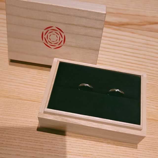 【出雲結(いずもゆい)の口コミ】 ふたりとも神社仏閣が好きで、しめ縄のデザインが他にはなく、唯一無二な…