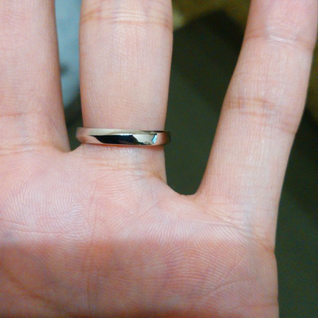 【TANZO.(鍛造指輪)の口コミ】 フルオーダーの割には値段設定は低いと思います。
少し高いブランドショッ…