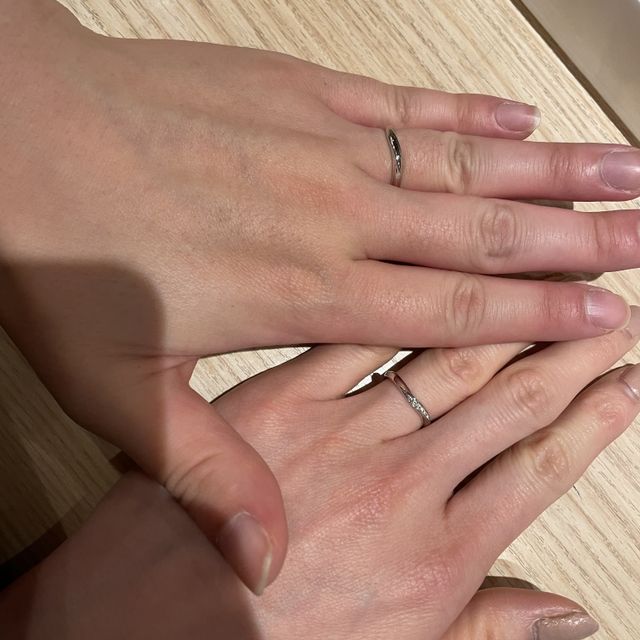 【銀座ダイヤモンドシライシの口コミ】 ふらっと見学に行き、当日決めてしまいました。付け心地が良かったのと、…