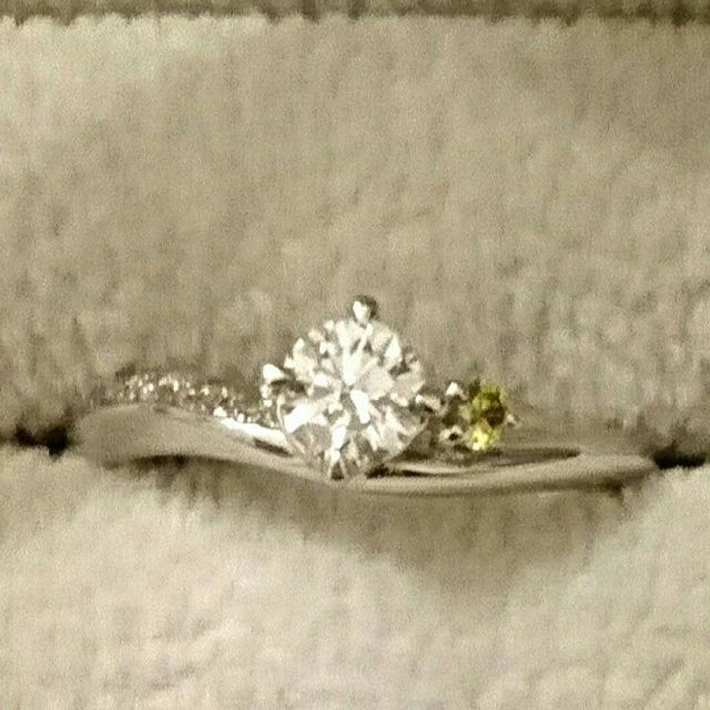 【JEWELRY  KAMATA(ジュエリーかまた)の口コミ】 直線的なデザインよりも、S字などの曲線デザインがしっくりきたので、何本…