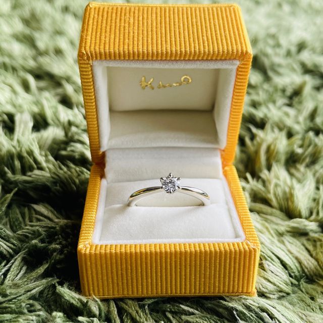 【ケイウノ ブライダル(K.UNO BRIDAL)の口コミ】 シンプルで洗練されたデザインがまず最優先でした。そしてそこから刻印な…