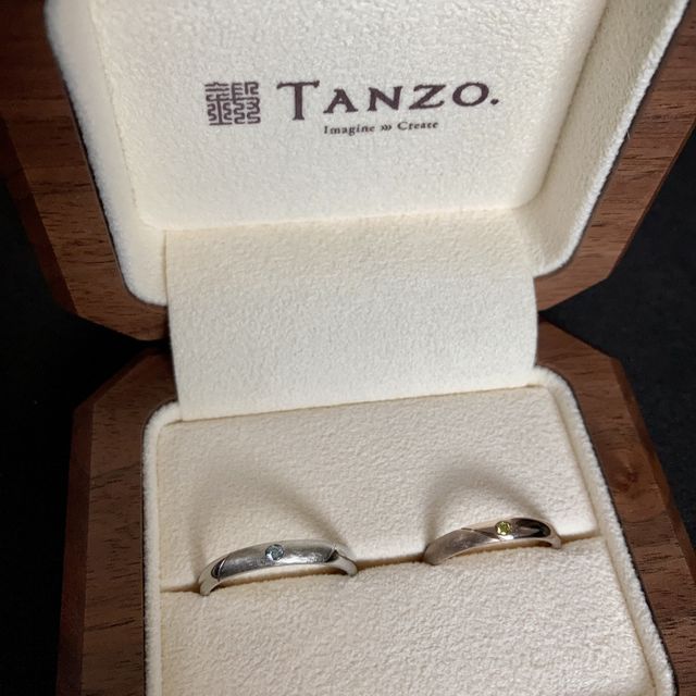【TANZO.(鍛造指輪)の口コミ】 接客の良さとデザインの自由度が決め手になりました。
とても丁寧な接客で…